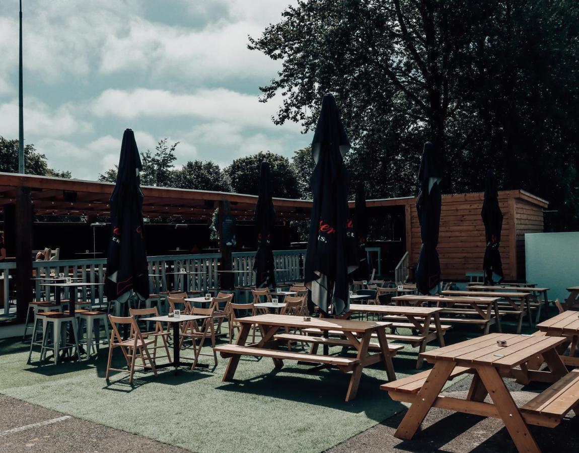 The Dutch Tulip Hostel Малоу Екстериор снимка